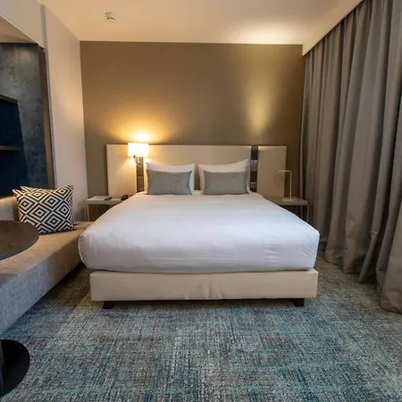 מלון By Marriott Toulouse-blagnac