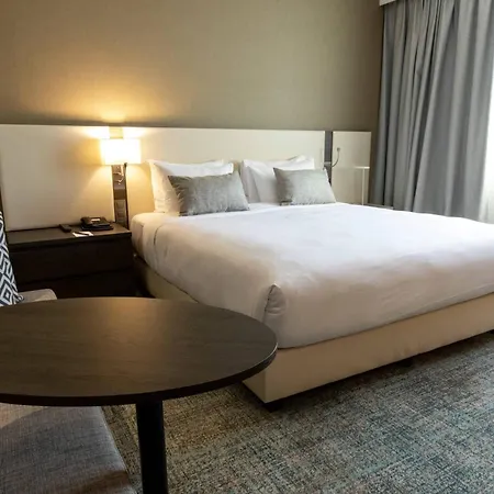 By Marriott Toulouse-blagnac מלון בלנאק