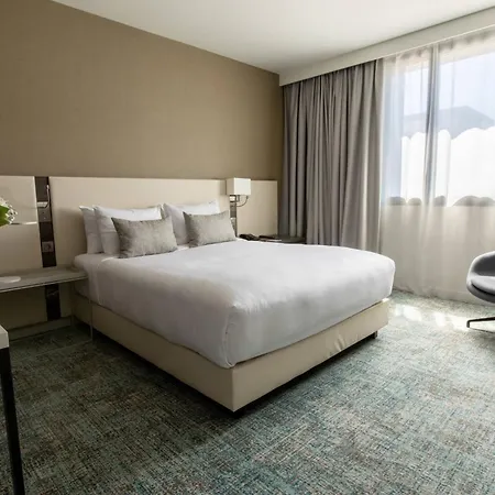 מלון By Marriott Toulouse-blagnac בלנאק