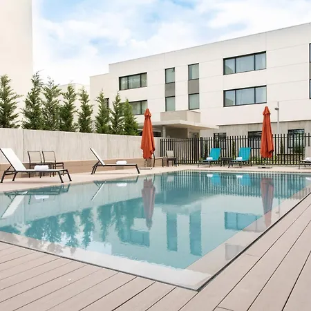 מלון By Marriott Toulouse-blagnac 4*