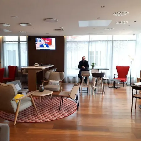 By Marriott Toulouse-blagnac מלון בלנאק