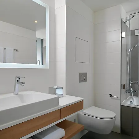 By Marriott Toulouse-blagnac Бланьяк
