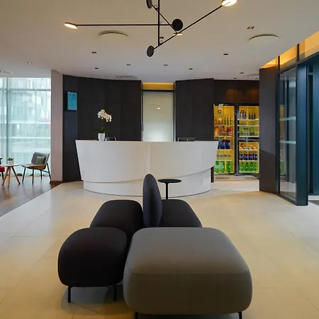 By Marriott Toulouse-blagnac Отель Бланьяк