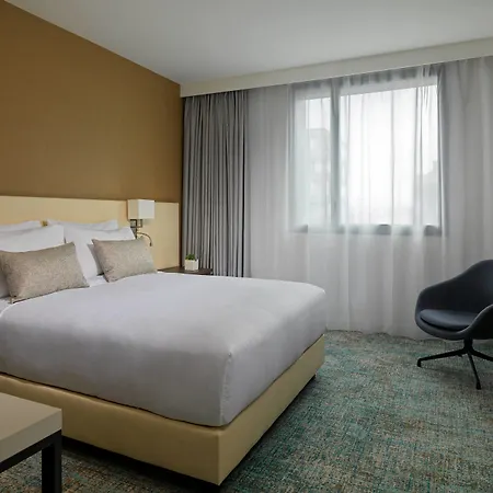 By Marriott Toulouse-blagnac ホテル 4*