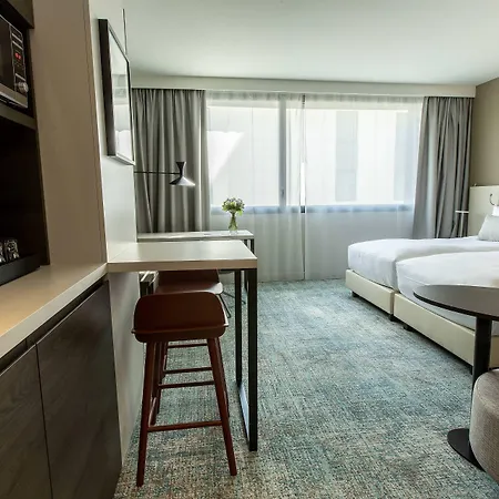 By Marriott Toulouse-blagnac Отель Бланьяк