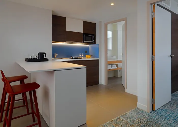 Hotel By Marriott Toulouse-blagnac