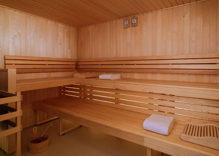 מלון By Marriott Toulouse-blagnac 4*