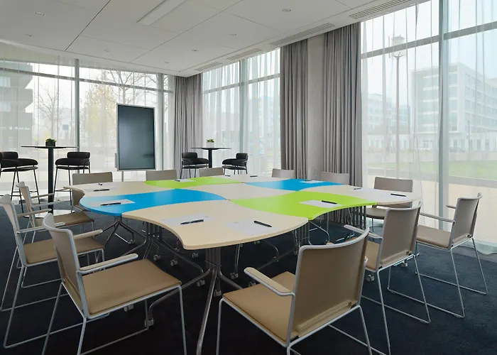 מלון By Marriott Toulouse-blagnac