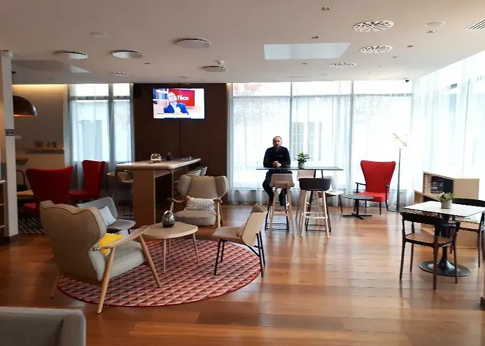 By Marriott Toulouse-blagnac Hotel Blagnac